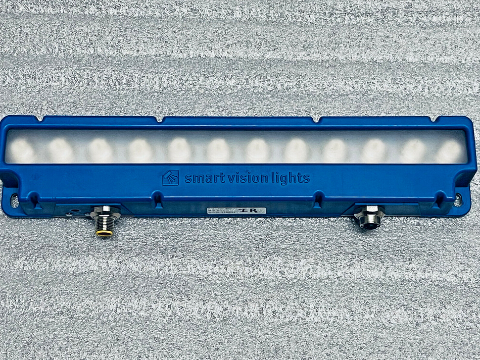 Smart Vision Lights L300-850-W Linear Light Bar 850nm IR Wide Lens